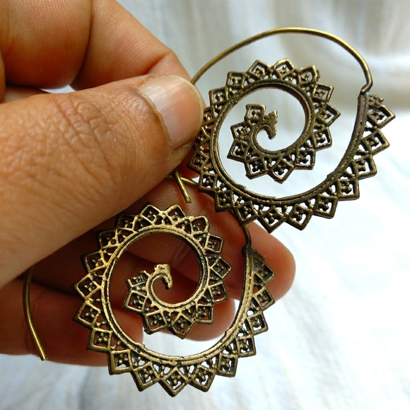 4 earrings and 5 bangles - antique finish - Picture 6 of 8